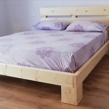 Casa Charlie * קליארי