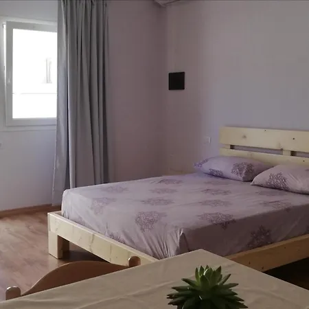 Casa Charlie * קליארי